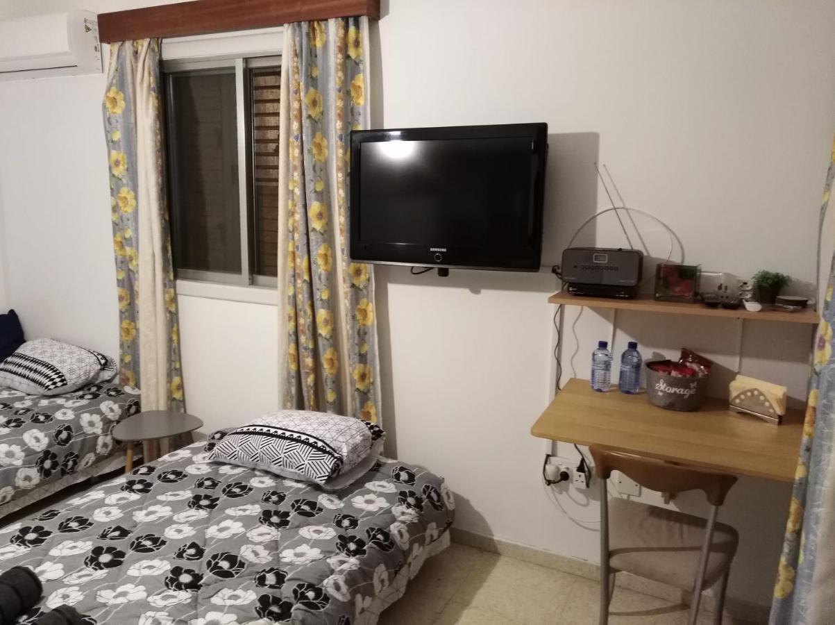 Larnaca, Pervolia 1 Bedroom Seaside Apartment Luaran gambar