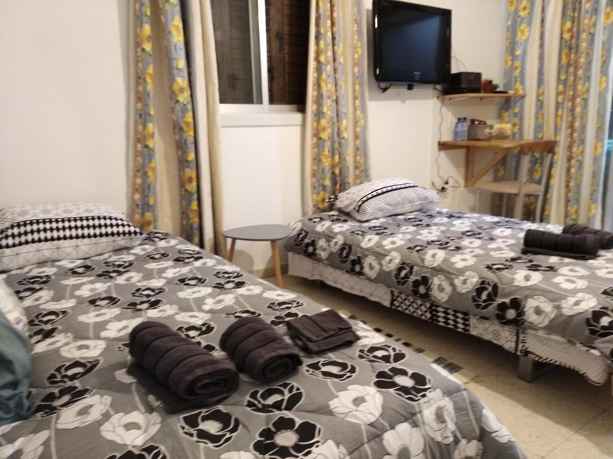 Larnaca, Pervolia 1 Bedroom Seaside Apartment Luaran gambar