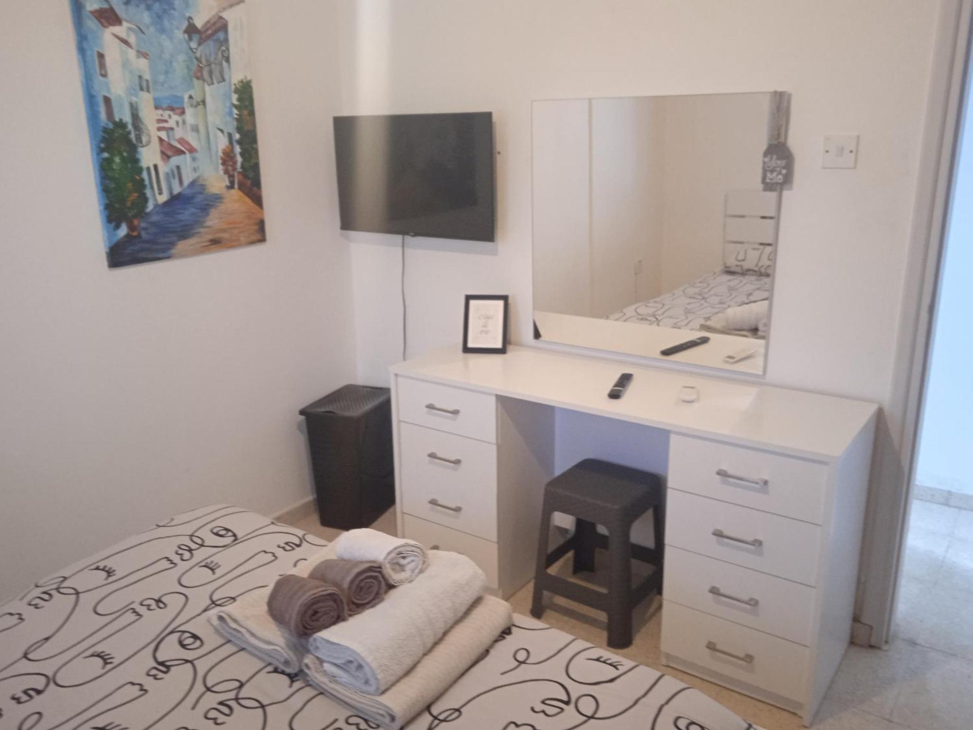 Larnaca, Pervolia 1 Bedroom Seaside Apartment Luaran gambar